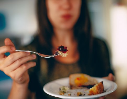 10 maisto gaminimo patarimų: sutaupysite daugybę laiko ir išleisite mažiau pinigų