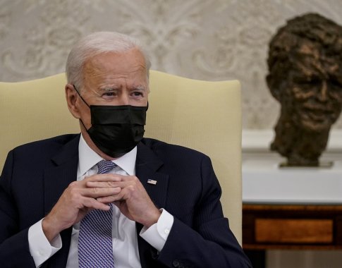 JAV prezidentas J. Bidenas įspėjo V. Putiną dėl Ukrainos