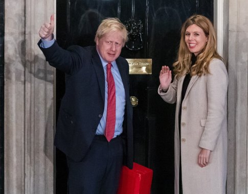Britų premjeras planuoja vestuves Britų premjeras planuoja vestuves