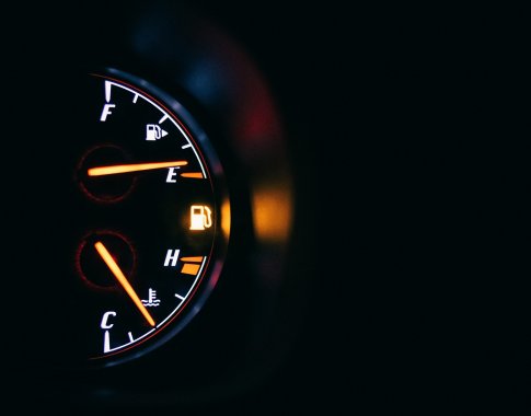 Degalų sektoriaus laukia proveržis: testuojamas benzinas iš atsinaujinančių žaliavų Degalų sektoriaus laukia proveržis: testuojamas benzinas iš atsinaujinančių žaliavų
