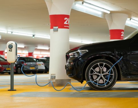 Rengiamasi sparčiai elektromobilumo plėtrai Lietuvoje Rengiamasi sparčiai elektromobilumo plėtrai Lietuvoje