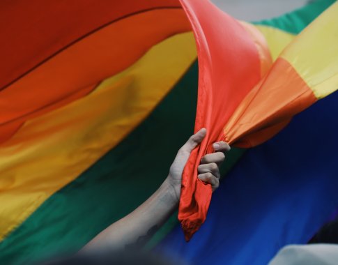 Europos Komisija tirs Vengrijos įstatymą, draudžiantį „propaguoti“ homoseksualumą