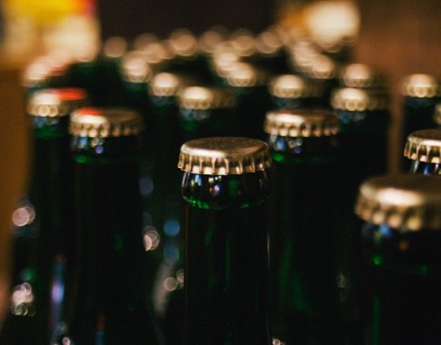Siūloma uždrausti prekybą alkoholiu sekmadieniais