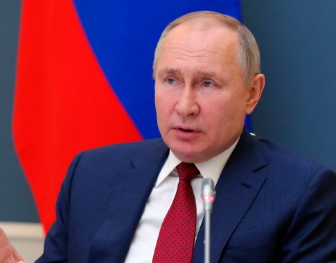Griežtas V. Putino kumštis: uždraudė Rusijoje „klastoti istoriją“