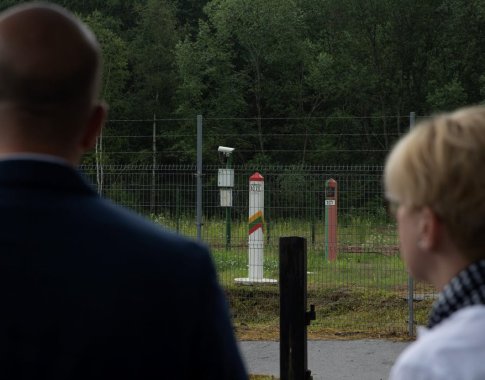Migrantų krizė: Seimas žada šaukti neeilinę sesiją, siūlomos griežtinti bausmes Migrantų krizė: Seimas žada šaukti neeilinę sesiją, siūlomos griežtinti bausmes