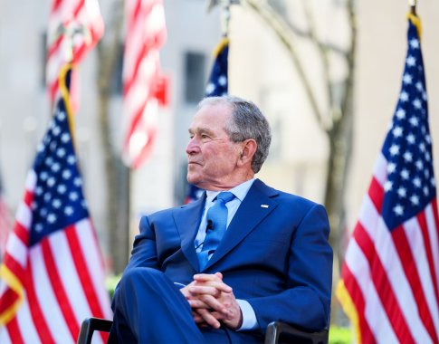 G. W. Bushas: pajėgų išvedimas iš Afganistano yra klaida