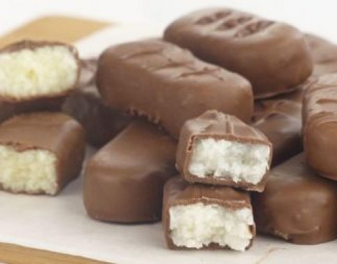Naminiai kokosiniai saldainiai su šokoladu (video)