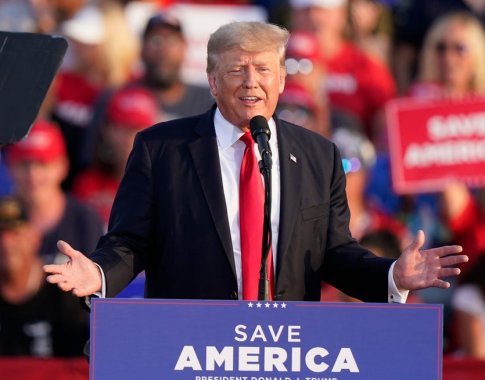Buvęs JAV prezidentas D. Trumpas ir toliau nenori atskleisti mokesčių deklaracijų: įtariami galimi pažeidimai Buvęs JAV prezidentas D. Trumpas ir toliau nenori atskleisti mokesčių deklaracijų: įtariami galimi pažeidimai