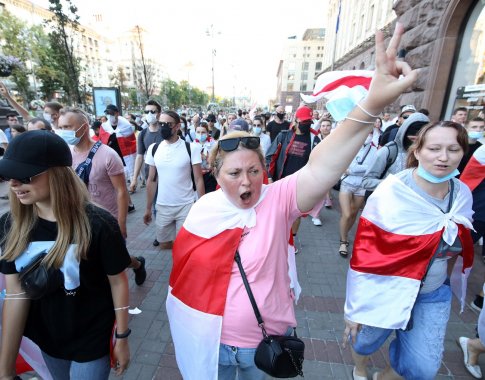 Baltarusijos demokratijos judėjimas mini taikinių, bet krauju malšintų masinių protestų pradžios metines