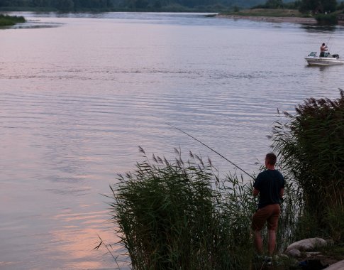 Prasideda lašišų ir šlakių žvejybos rudens sezonas: ką reikia žinoti