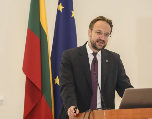 G. Šimkus: apribojus prekybą su Baltarusija ir Kinija per 3 metus Lietuvos BVP augtų 1 proc. lėčiau G. Šimkus: apribojus prekybą su Baltarusija ir Kinija per 3 metus Lietuvos BVP augtų 1 proc. lėčiau