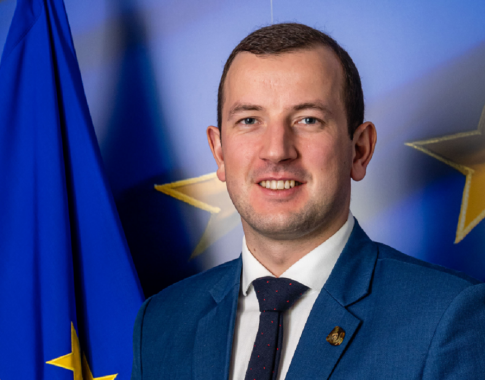 V. Sinkevičius: gyventojai naudojasi taršiu transportu, nes neranda tinkamų ir prieinamų alternatyvų V. Sinkevičius: gyventojai naudojasi taršiu transportu, nes neranda tinkamų ir prieinamų alternatyvų