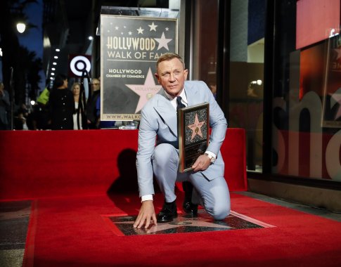 Džeimso Bondo aktorius D. Craigas pagerbtas žvaigžde Holivudo šlovės alėjoje