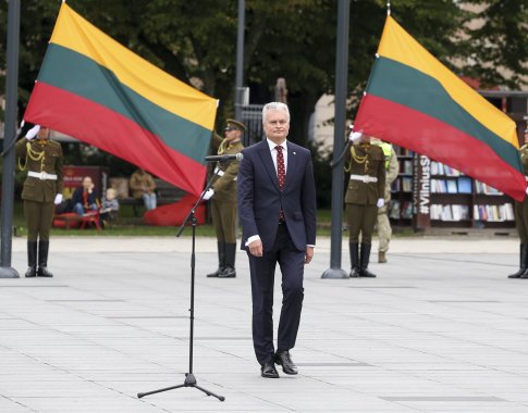 Prezidentas A. Dulkiui mato du kelius: arba pasiekia „persilaužimą“, arba traukiasi Prezidentas A. Dulkiui mato du kelius: arba pasiekia „persilaužimą“, arba traukiasi