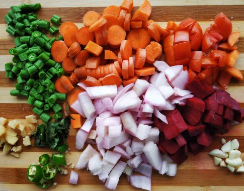 Maisto tinklaraštininkė atskleidė pagrindinę tėvų klaidą pratinant vaikus valgyti daržoves Maisto tinklaraštininkė atskleidė pagrindinę tėvų klaidą pratinant vaikus valgyti daržoves
