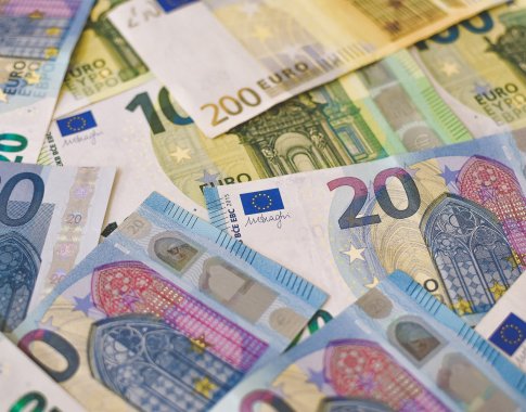 Finansiniai sukčiai iš gyventojų šiemet jau išviliojo 8 mln. eurų
