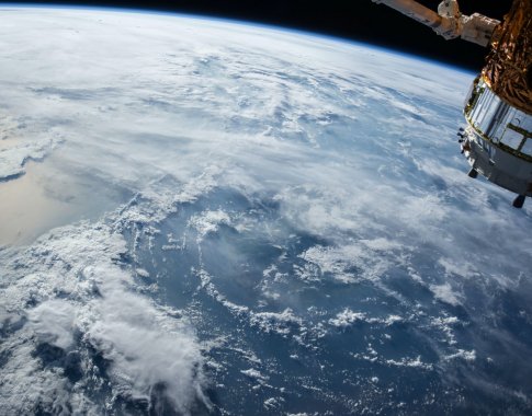 „Blue Origin“ ketina iki dešimtmečio pabaigos į orbitą paleisti privačią kosminę stotį