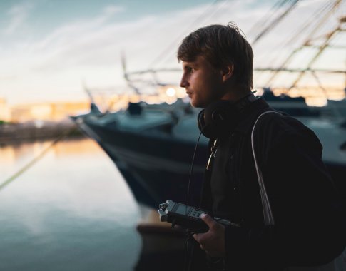 Kompozitorius Dominykas Digimas: „Aplinkos garsų klausymas – lyg miesto fotografija be fotoaparato“ Kompozitorius Dominykas Digimas: „Aplinkos garsų klausymas – lyg miesto fotografija be fotoaparato“