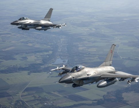 NATO stiprina Baltijos šalių saugumą: Lietuvoje dislokuojami papildomi naikintuvai