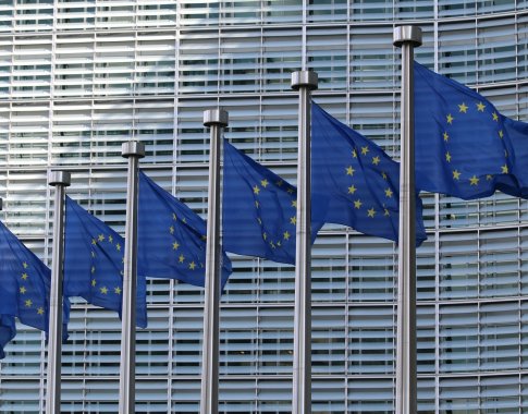 ES išleis milijardą eurų energetikos projektams, įskaitant jungtį tarp Graikijos ir Kipro ES išleis milijardą eurų energetikos projektams, įskaitant jungtį tarp Graikijos ir Kipro