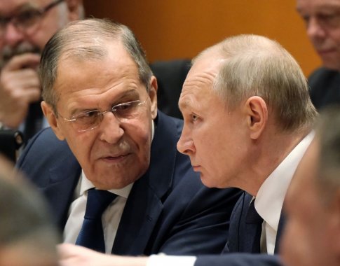 JAV paskelbė sankcijas V. Putinui ir S. Lavrovui