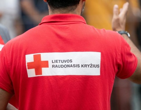 Raudonasis Kryžius prašo skubios pagalbos renkant daiktus ir rūbus ukrainiečiams Raudonasis Kryžius prašo skubios pagalbos renkant daiktus ir rūbus ukrainiečiams