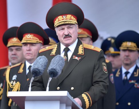 Referendumas Baltarusijoje: leista nuolat laikyti branduolinius ginklus ir Rusijos pajėgas, pratęstas A. Lukašenkos valdymas Referendumas Baltarusijoje: leista nuolat laikyti branduolinius ginklus ir Rusijos pajėgas, pratęstas A. Lukašenkos valdymas