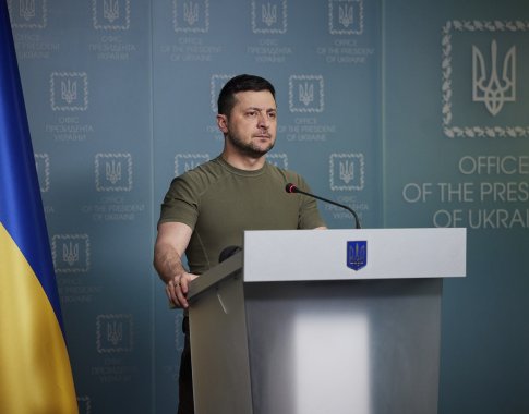 V. Zelenskis: liksiu Kijeve, nieko nebijau