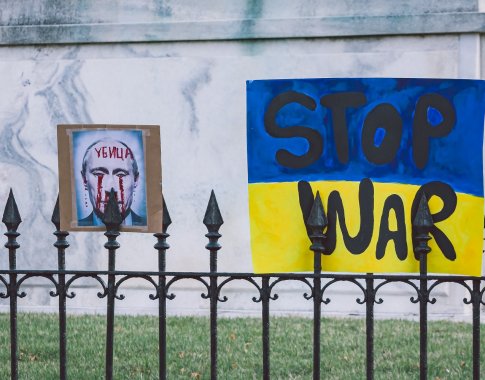 Rusijos karinė agresija prieš Ukrainą visame pasaulyje sukels stagfliaciją