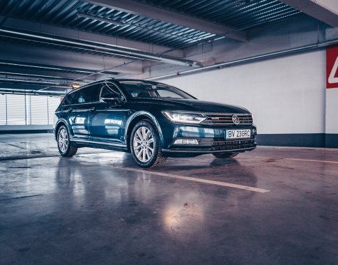Nuo balandžio brangs automobilių stovėjimas daugelyje Kauno gatvių Nuo balandžio brangs automobilių stovėjimas daugelyje Kauno gatvių