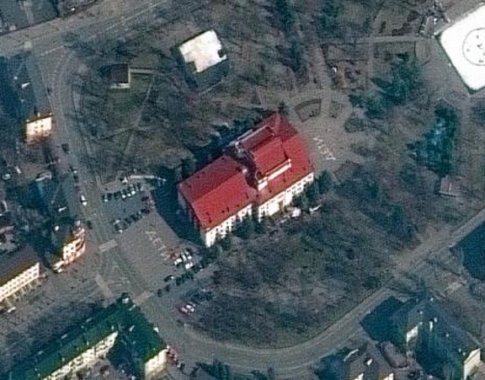Neskraidymo zonos neskelbimo kaina: subombarduotame Ukrainos teatre glaudėsi daugiau nei 1000 civilių Neskraidymo zonos neskelbimo kaina: subombarduotame Ukrainos teatre glaudėsi daugiau nei 1000 civilių