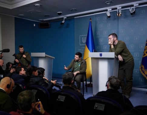 V. Zelenskis: Ukraina vis dar kontroliuoja svarbiausias sritis V. Zelenskis: Ukraina vis dar kontroliuoja svarbiausias sritis