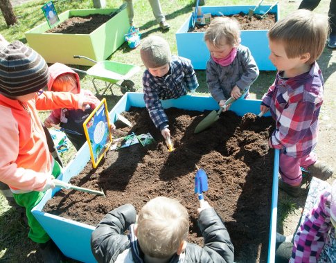 Seimui – „šeimos darželių“ iniciatyva