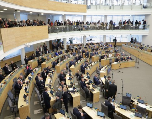 Seimas gali atjaunėti: tai leis Konstitucijos pataisa Seimas gali atjaunėti: tai leis Konstitucijos pataisa