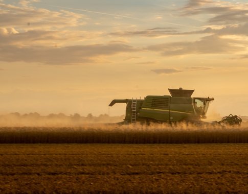 Melitopolyje rusų kariai pavogė žemės ūkio technikos už 5 mln. dolerių