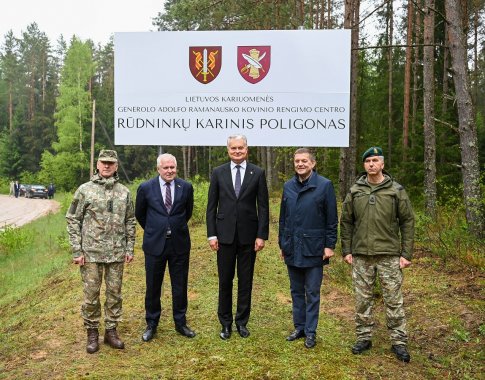 A. Anušauskas: nors Rusija sparčiai eikvoja savo resursus, karas Ukrainoje iš viso gali tęstis kalendorinius metus