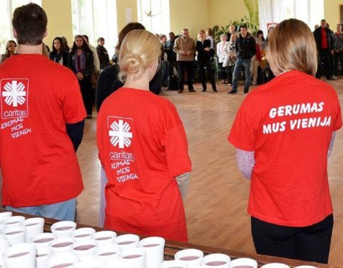 Caritas trečią kartą skelbia daiktų rinkimo akciją Ukrainos žmonėms birželio 6–8 dienomis Caritas trečią kartą skelbia daiktų rinkimo akciją Ukrainos žmonėms birželio 6–8 dienomis