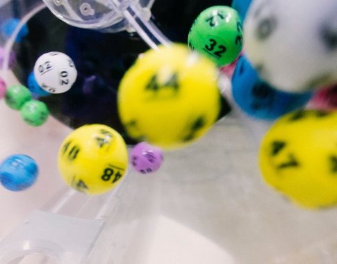 Draudimas nepilnamečiams dalyvauti loterijose įveikė pateikimo procedūrą Seime