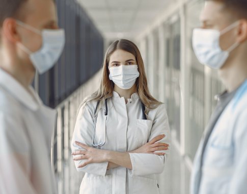 Teismas: SAM nepagrįstai atmetė nuo COVID-19 mirusio gydytojo artimųjų prašymą išmokėti kompensaciją Teismas: SAM nepagrįstai atmetė nuo COVID-19 mirusio gydytojo artimųjų prašymą išmokėti kompensaciją