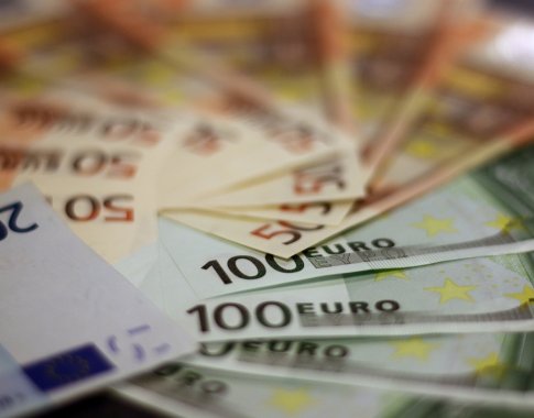 ECB kol kas vengia diskusijų apie neutralią palūkanų normą: jiems neišvengiamai teks „žaisti“ su recesijos rizika