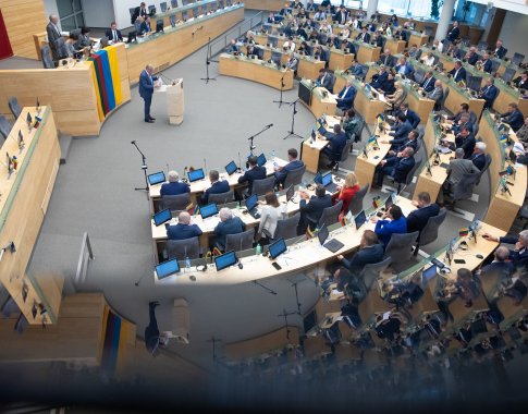 Įvertino besibaigiančią Seimo sesiją: pasigedo konstruktyvumo, opozicijos boikotą įvardija kaip manipuliacijos apogėjų