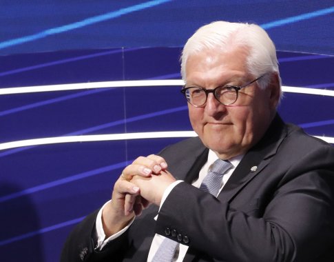 Vokietijos prezidentas: kada Ukraina sės prie derybų stalo su Rusija, nuspręs ji pati Vokietijos prezidentas: kada Ukraina sės prie derybų stalo su Rusija, nuspręs ji pati