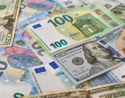 Lietuvos bankas: silpstantis euro kursas gali paveikti prekių ir paslaugų kainas, tačiau šis poveikis nėra dominuojantis