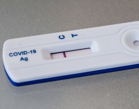 Keičiasi testavimosi tvarka – atsiranda galimybė diagnozuoti COVID-19 savikontrolės testu namuose