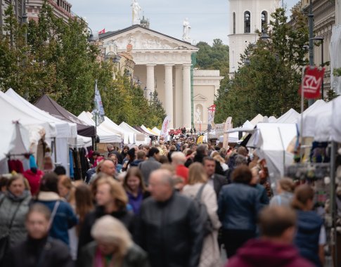 Vilniaus centre – tautų mugė: nuo parodų iki krepšinio