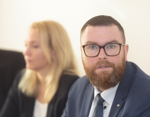 M. Dubnikovas: pritaikius kompensacijas visai suvartojamai elektrai, gyventojai nebūtų skatinami keisti įpročių M. Dubnikovas: pritaikius kompensacijas visai suvartojamai elektrai, gyventojai nebūtų skatinami keisti įpročių