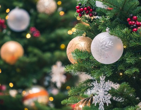 2022 metų Kalėdų tendencijos: nostalgijos dvelksmas ir tradicinės spalvos