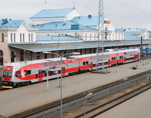 Nuo gruodžio Varšuvą ir Krokuvą bus galima pasiekti traukiniais