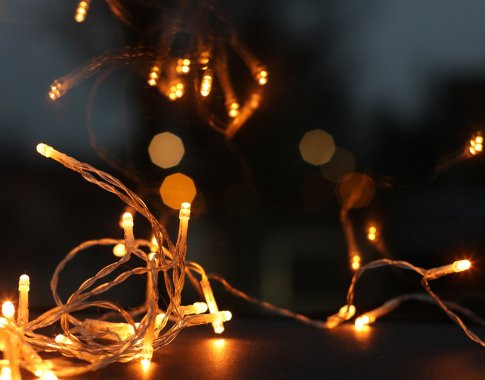 Kiek elektros energijos sunaudoja kalėdinės lemputės?
