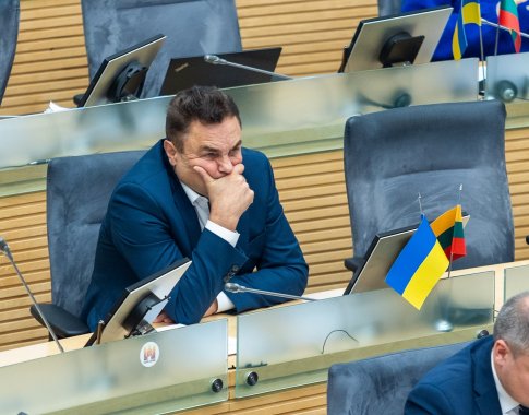 Nors P. Gražuliui gresia dvi apkaltos, parlamentaro pašalinimo iš Seimo procesai nebus paprasti: esame nestandartinės situacijos įkaitai